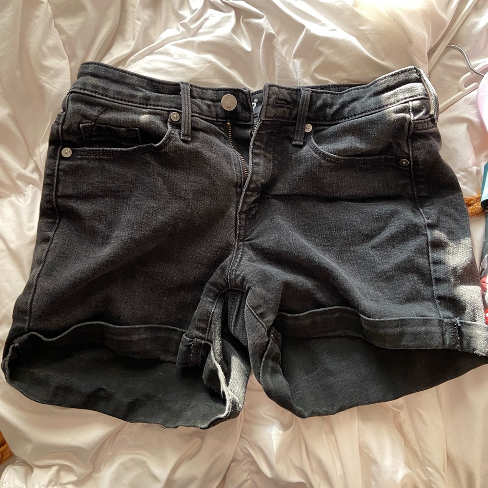 Mossimo High Rise Midi Black Shorts